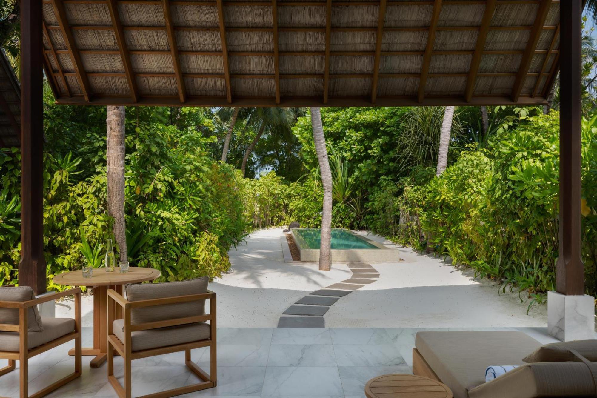 Two-Bedroom Deluxe Beach Villa Pool,1758321596:JPEG